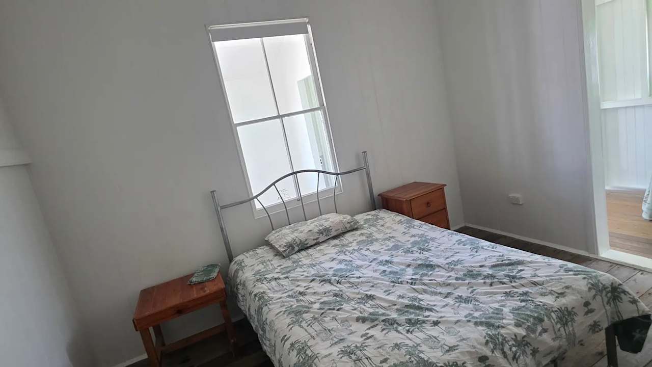 Room in a share house