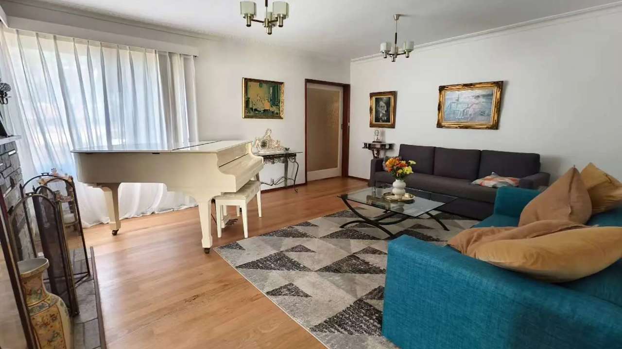 Room in a share house