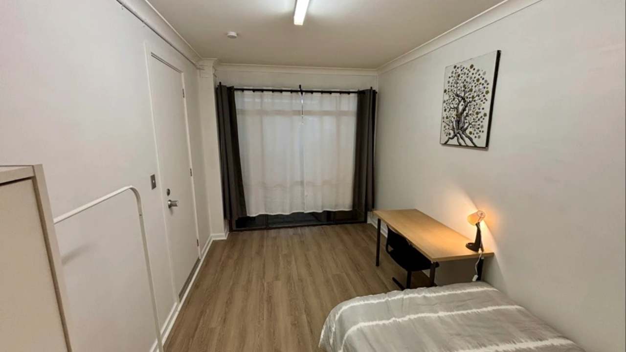 Room in a share house
