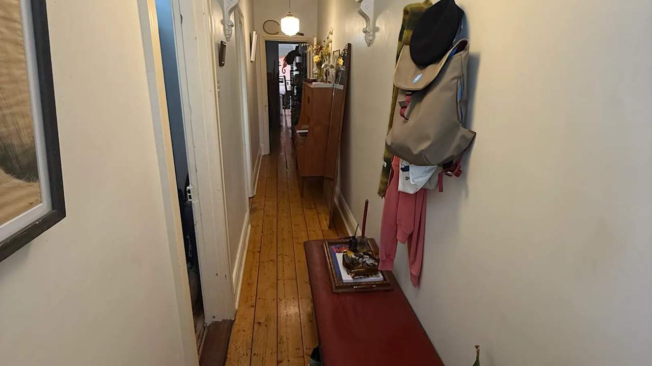 Furnished room in a share house