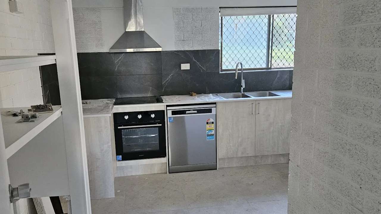 Whole property with 2 rooms for rent