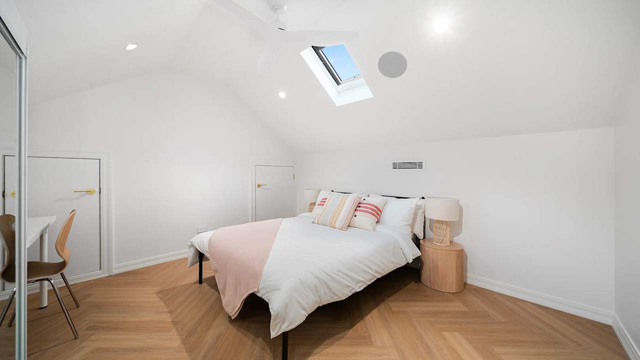 Room with ensuite in a share house