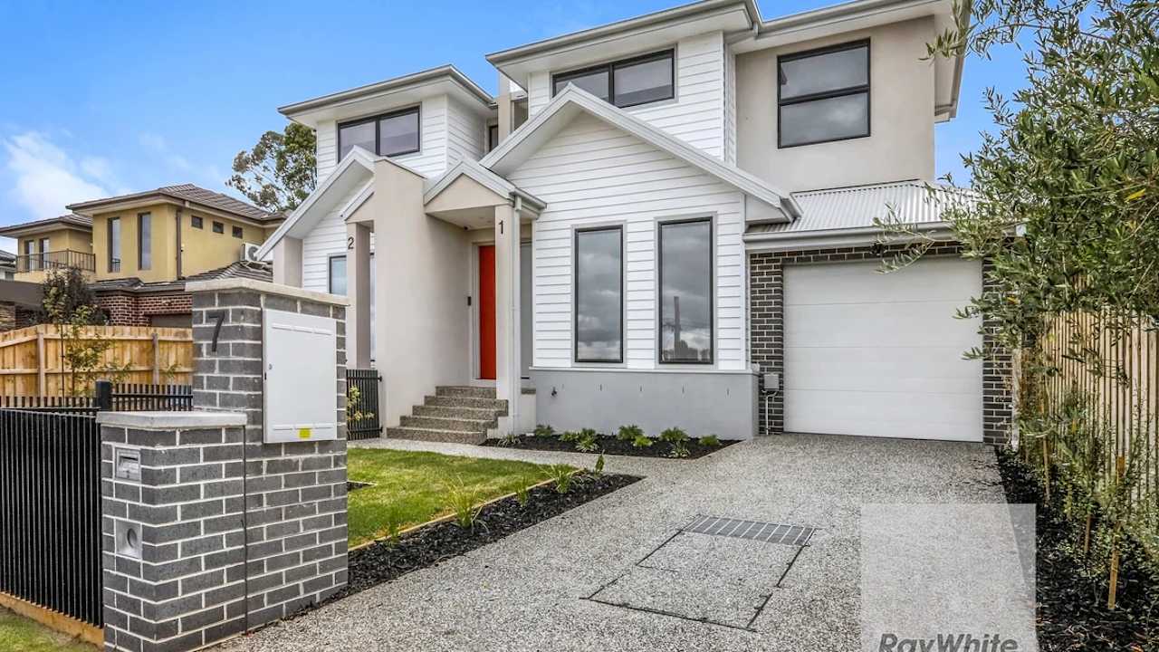 Unfurnished room in a share house
