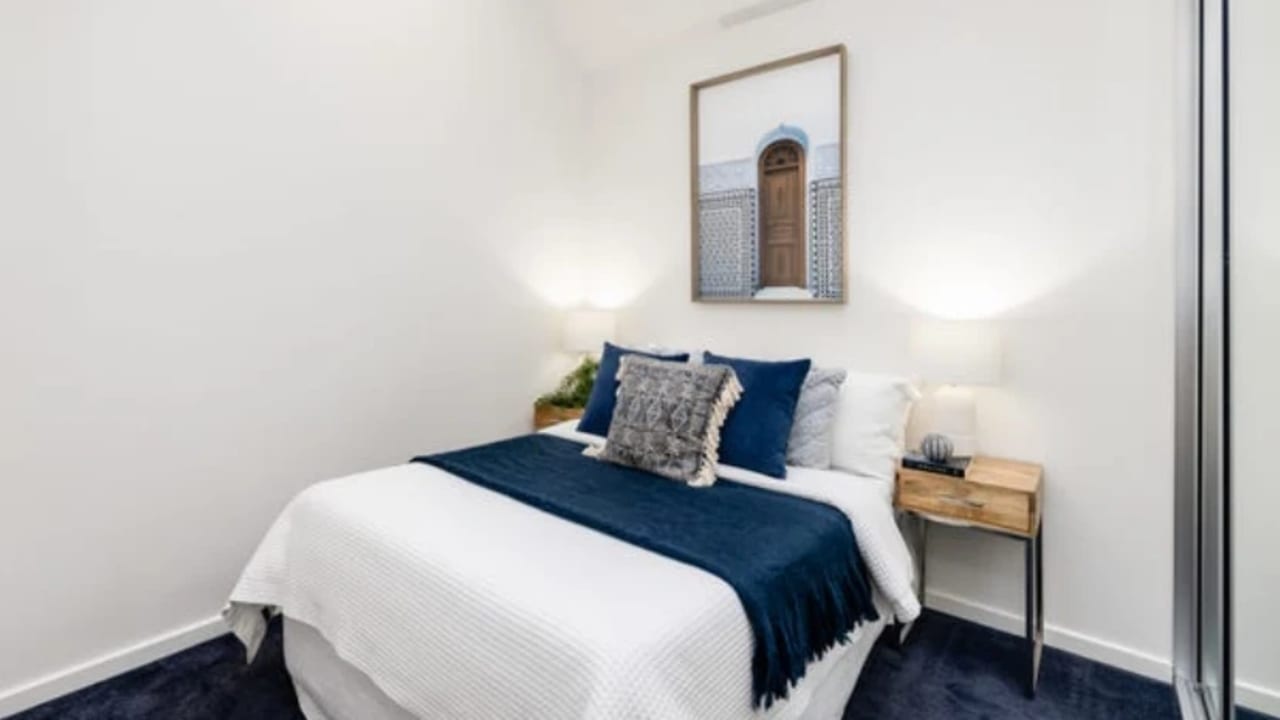 Furnished room in a share house