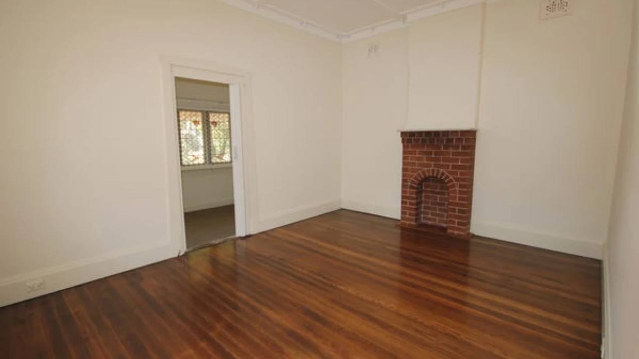Room in a share house