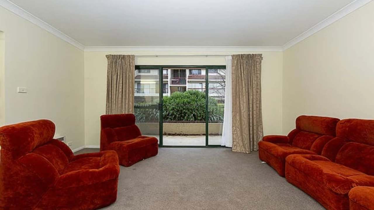 Unfurnished room in a flatshare