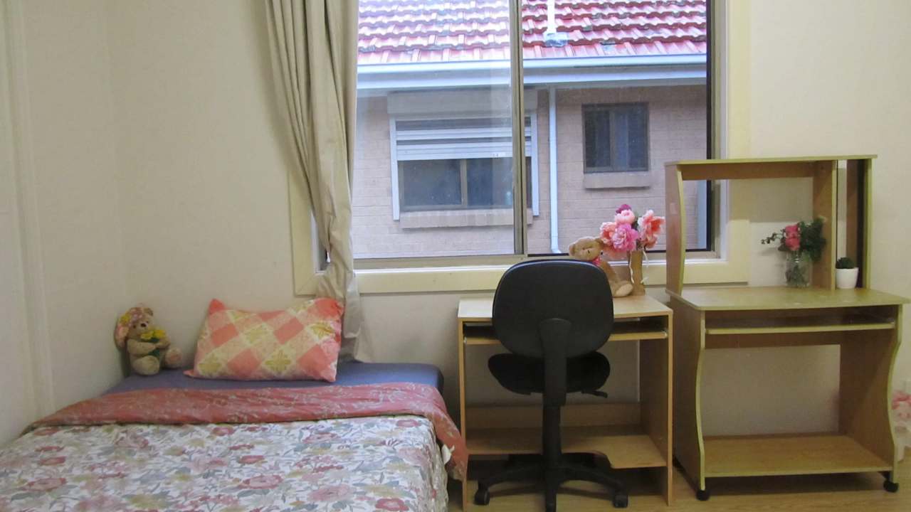 Furnished room in a share house