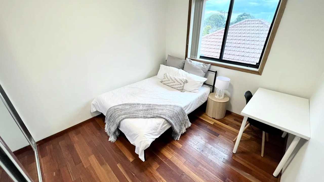 Room in a share house