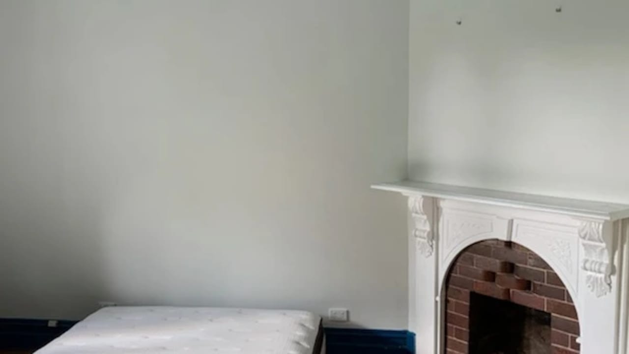 Unfurnished room in a share house