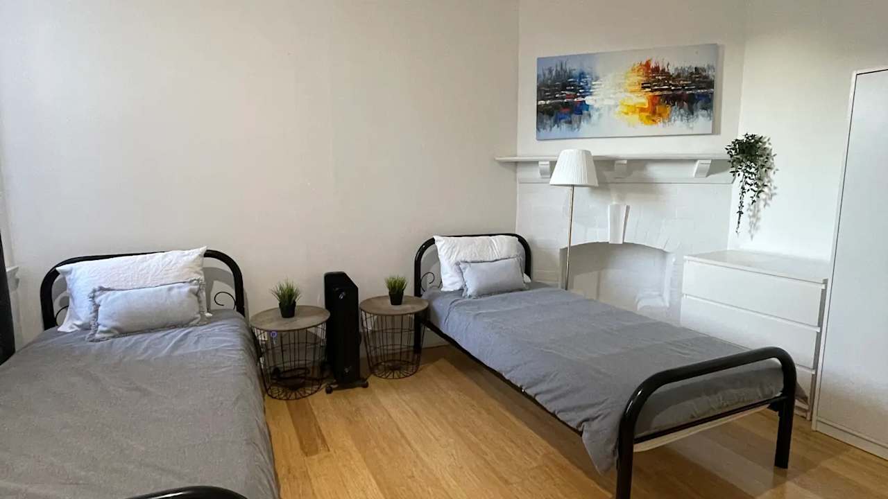 Furnished room in a share house