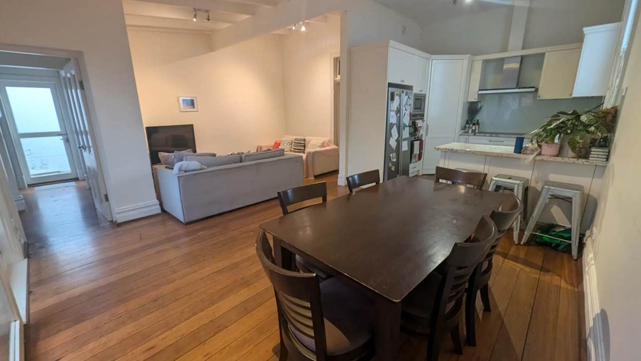 Furnished room in a share house