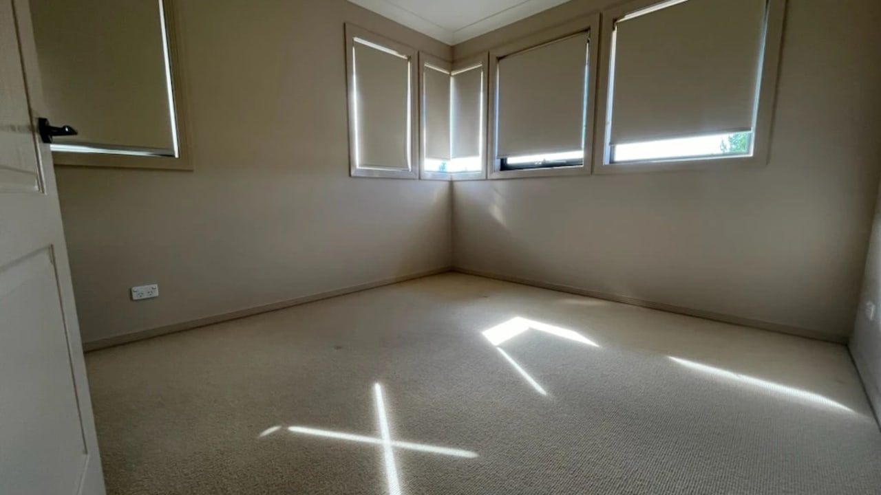 Unfurnished room in a share house