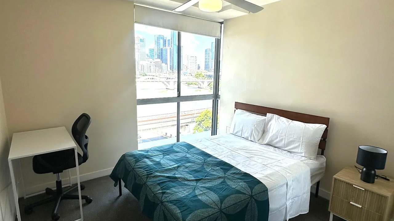 Furnished room in a share house