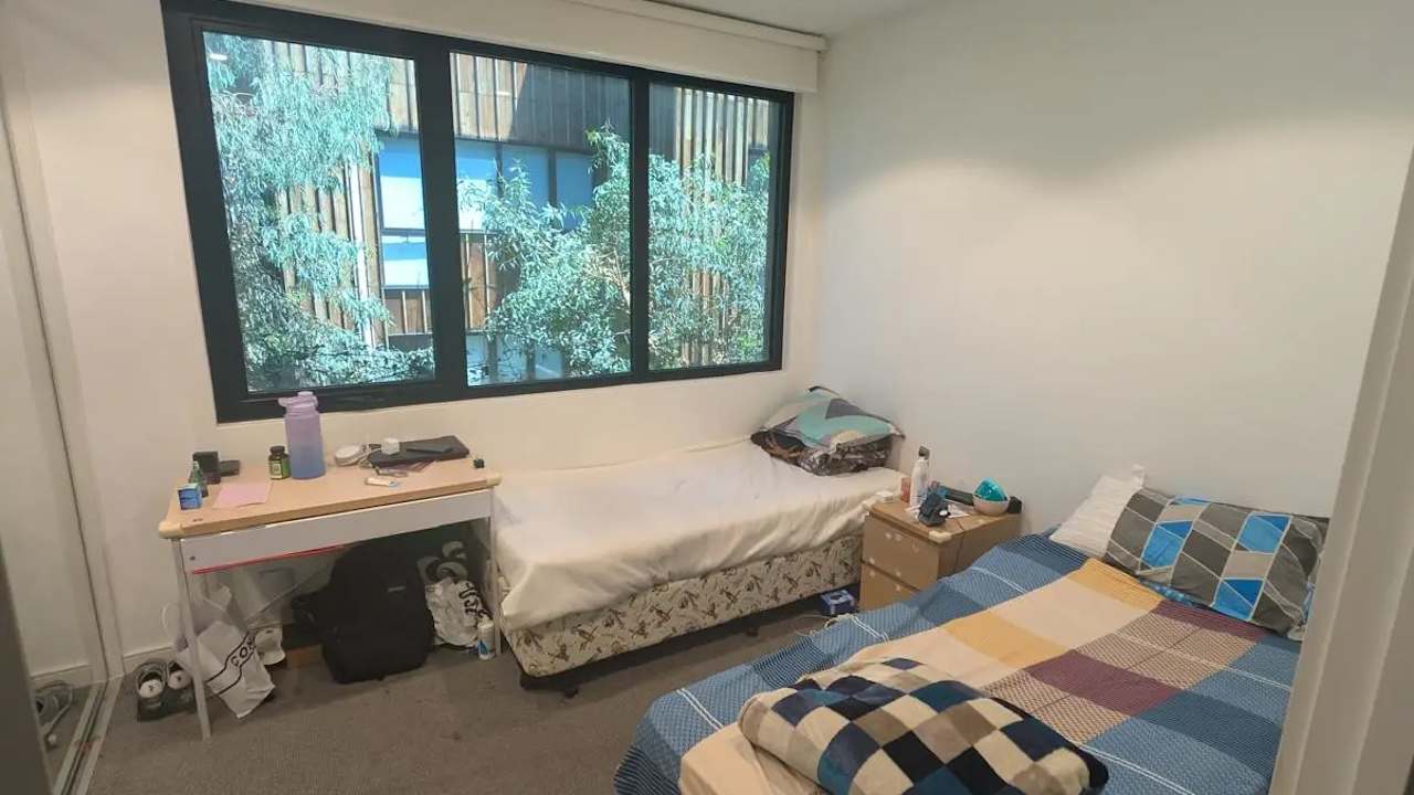 Furnished room in a share house