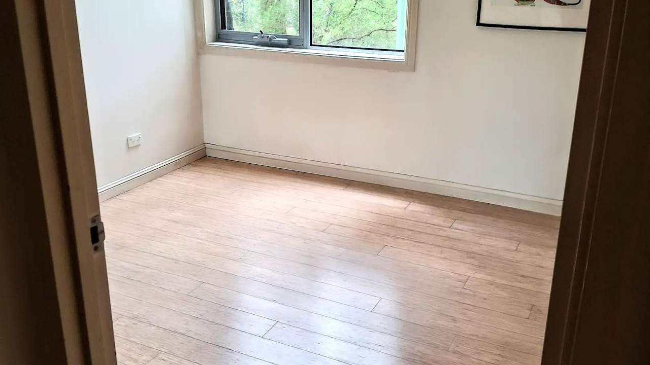 Unfurnished room with own bathroom