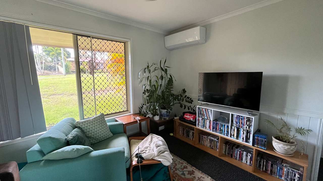 Unfurnished room in a share house