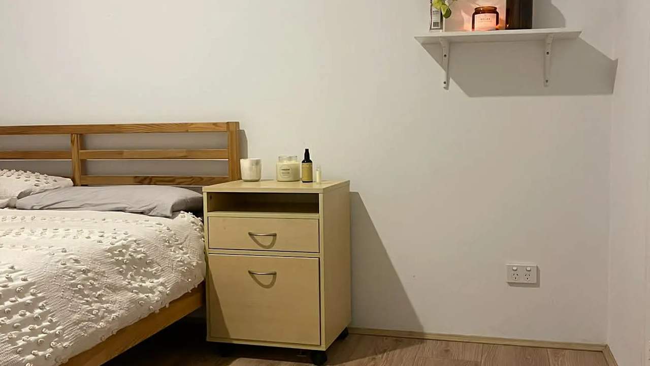 Room in a share house