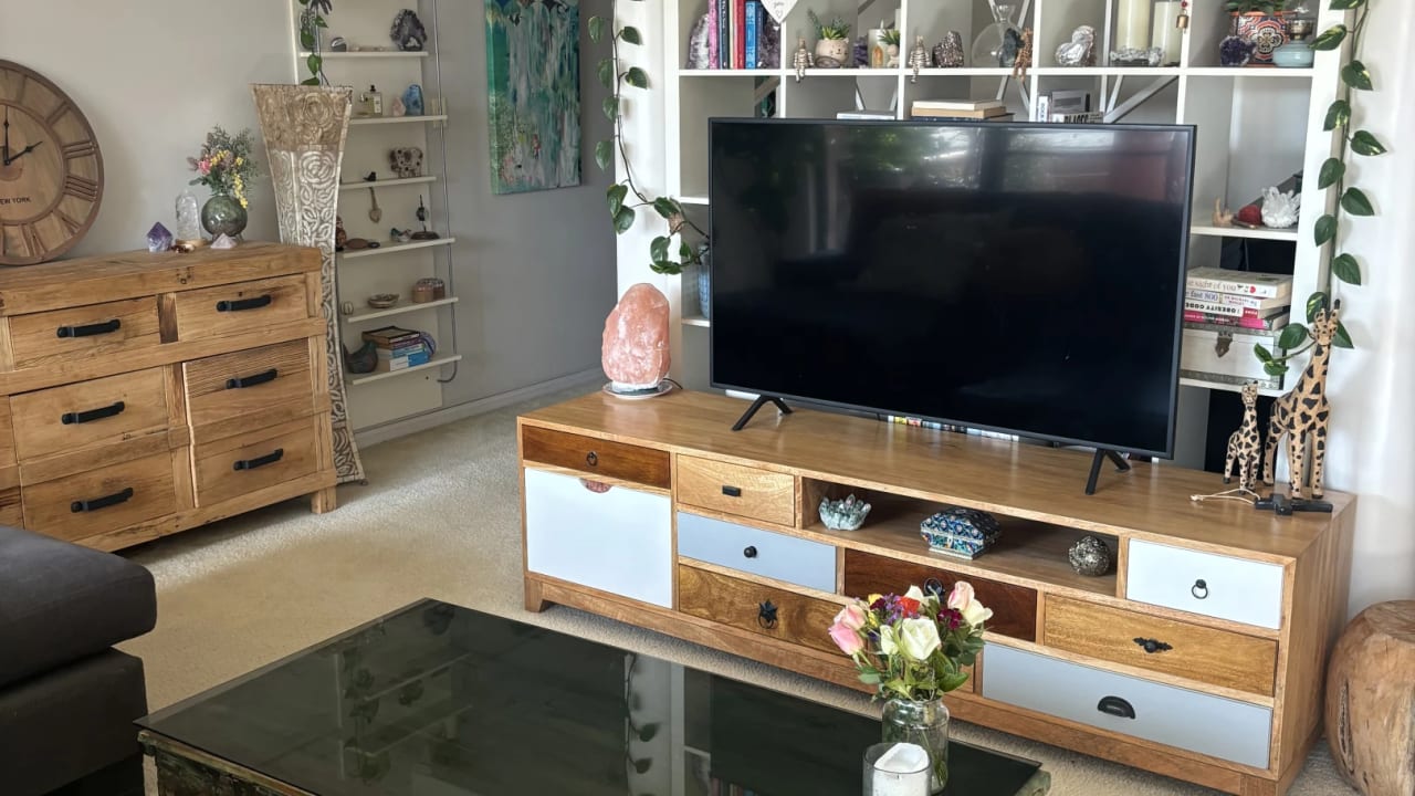 Furnished room with own bathroom