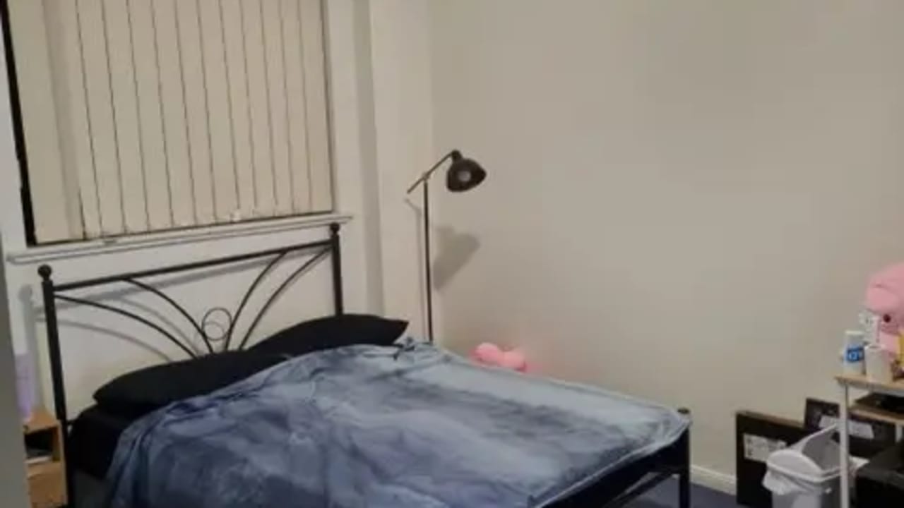 Furnished room with own bathroom
