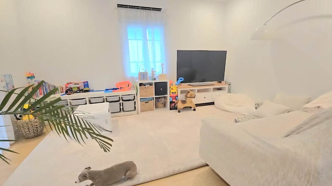 Whole property with 2 rooms for rent