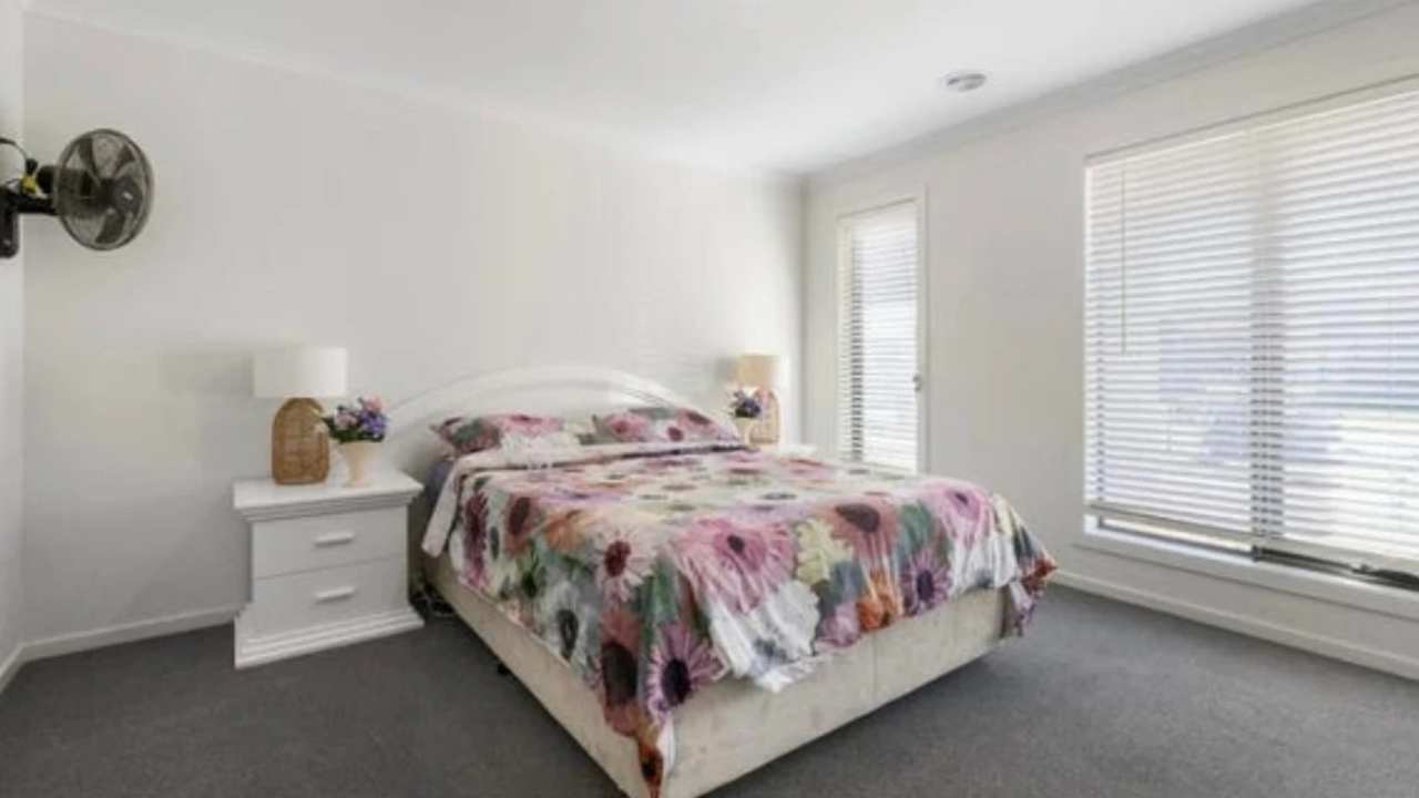 Unfurnished room in a share house