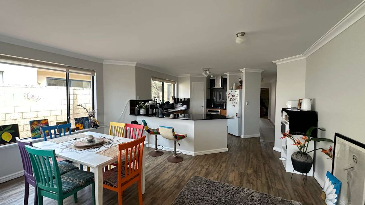 Furnished room in a share house