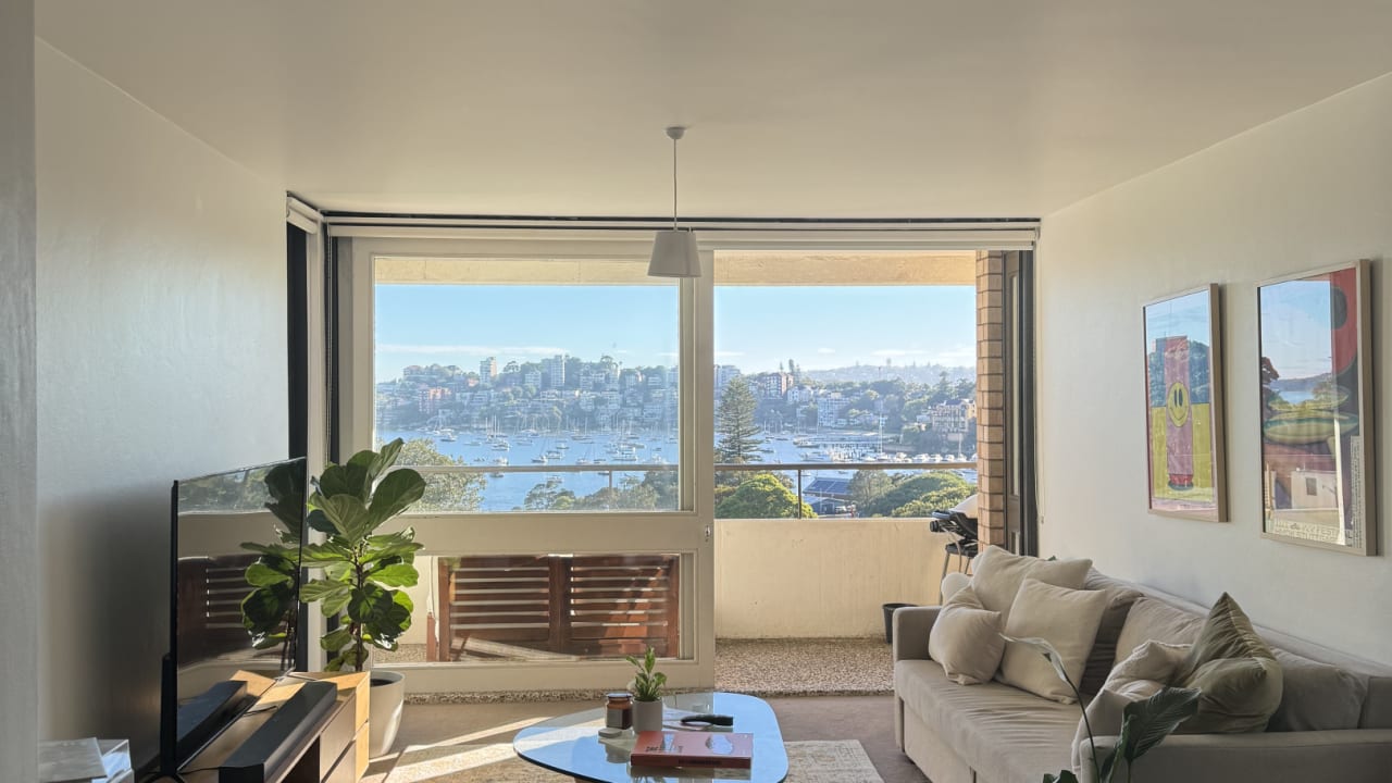 Unfurnished room in a flatshare
