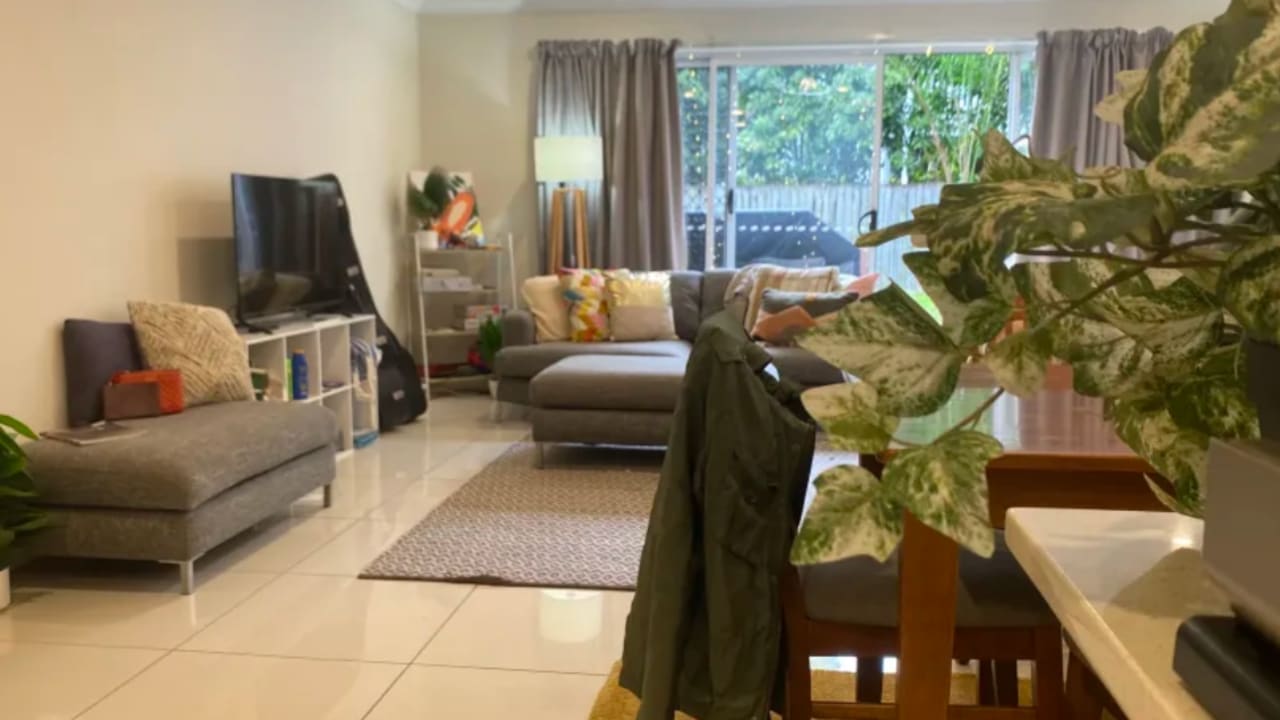 Room in a share house