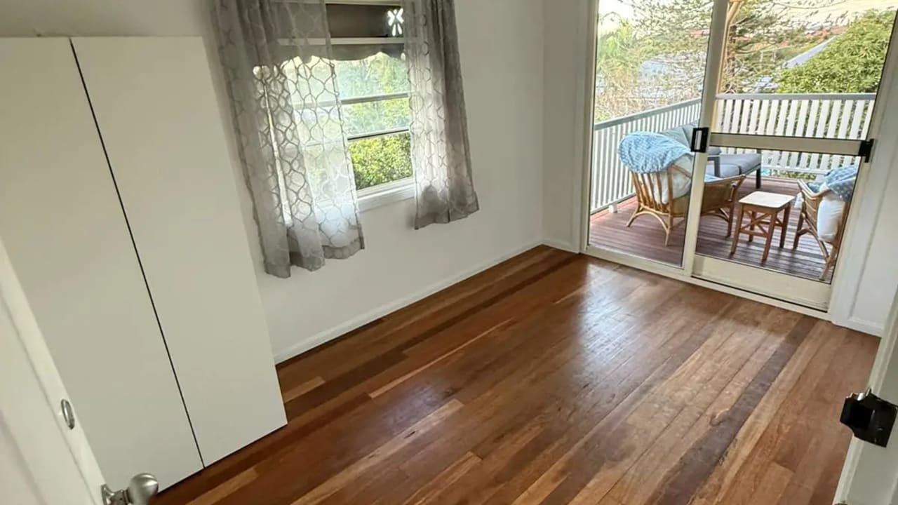 Room in a share house