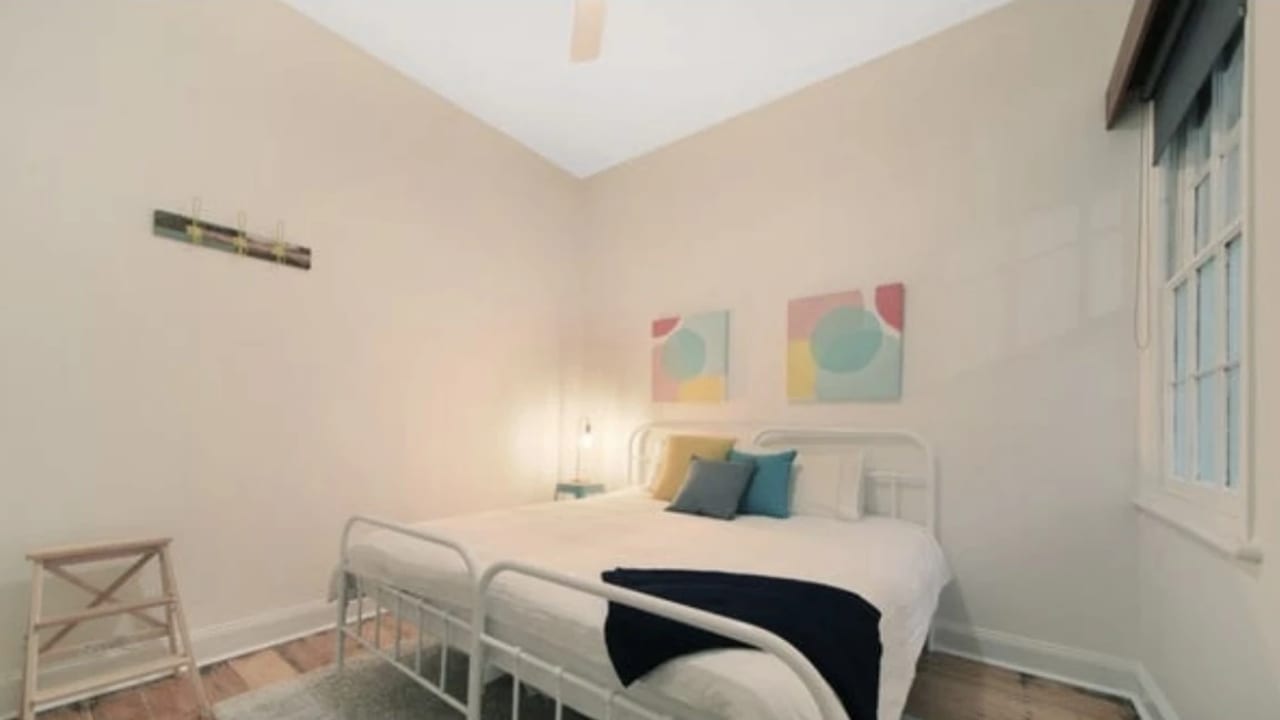Furnished room in a share house