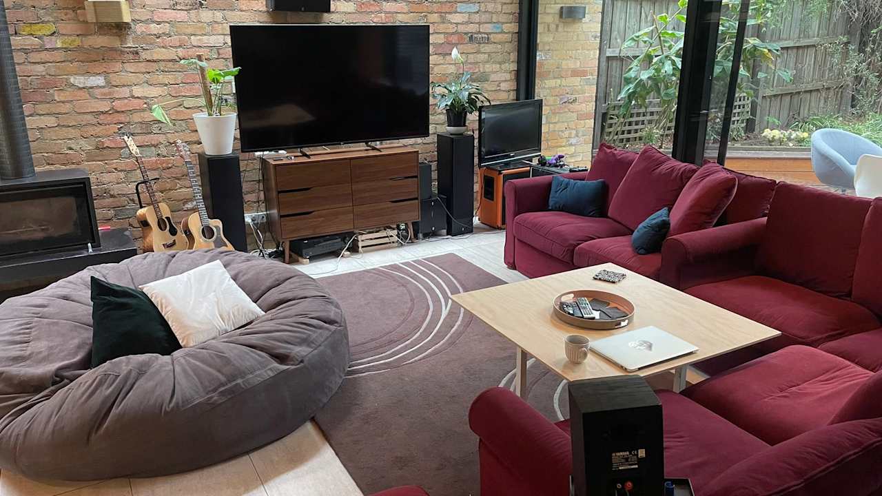 Room in a share house