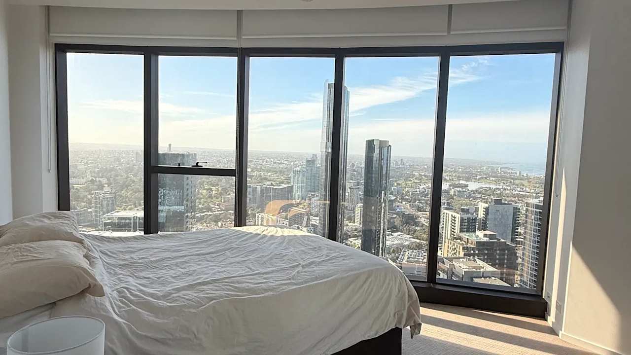 Furnished room with own bathroom