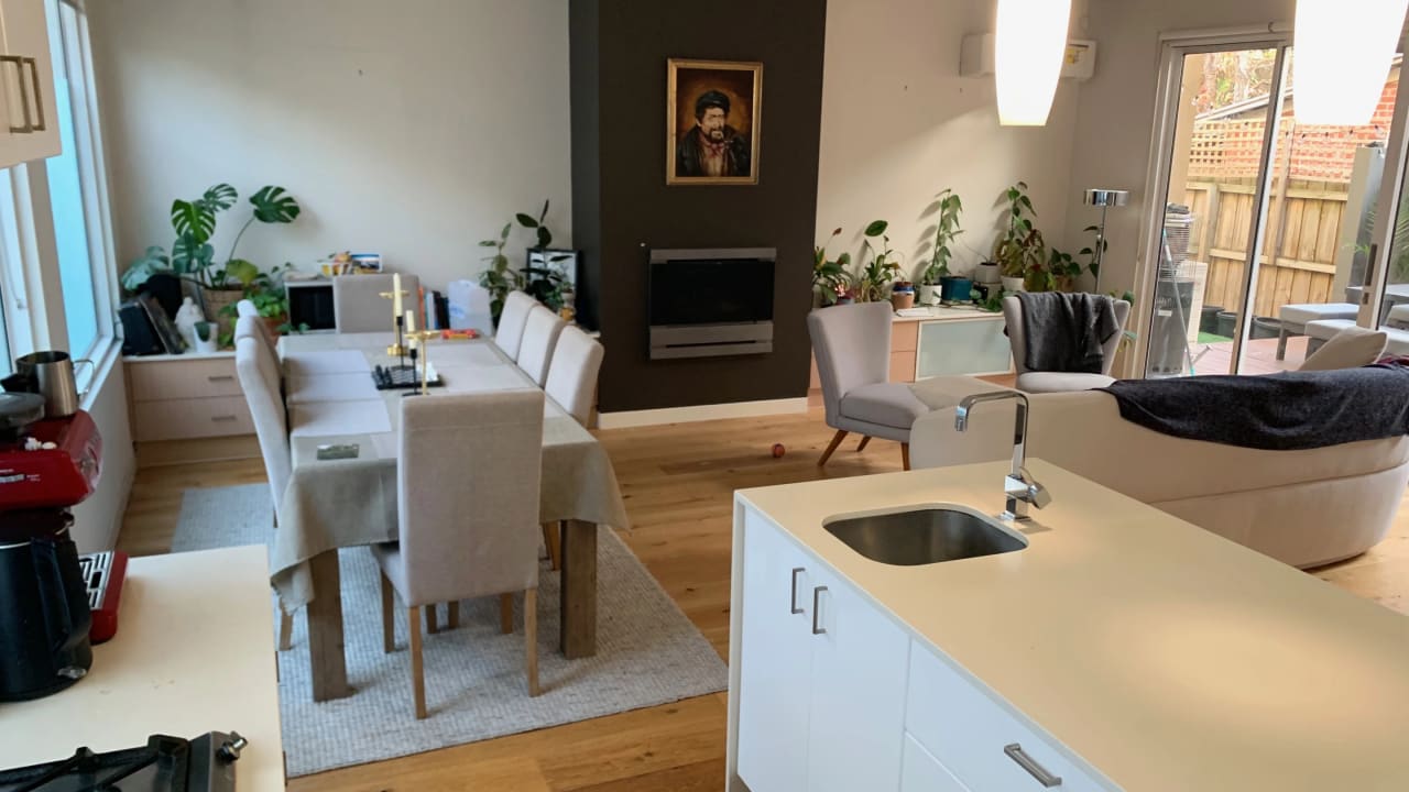 Unfurnished room in a share house