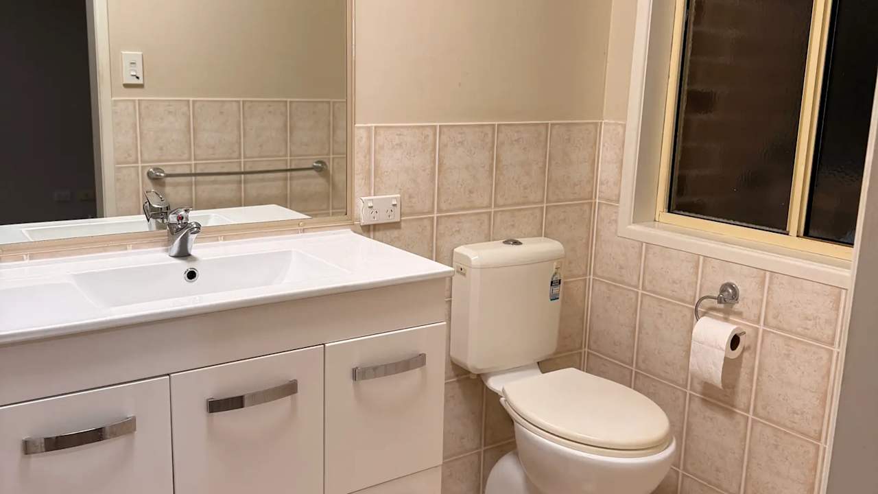 Room with ensuite in a share house