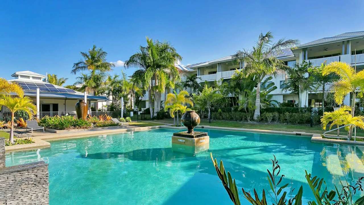 Unfurnished room with own bathroom