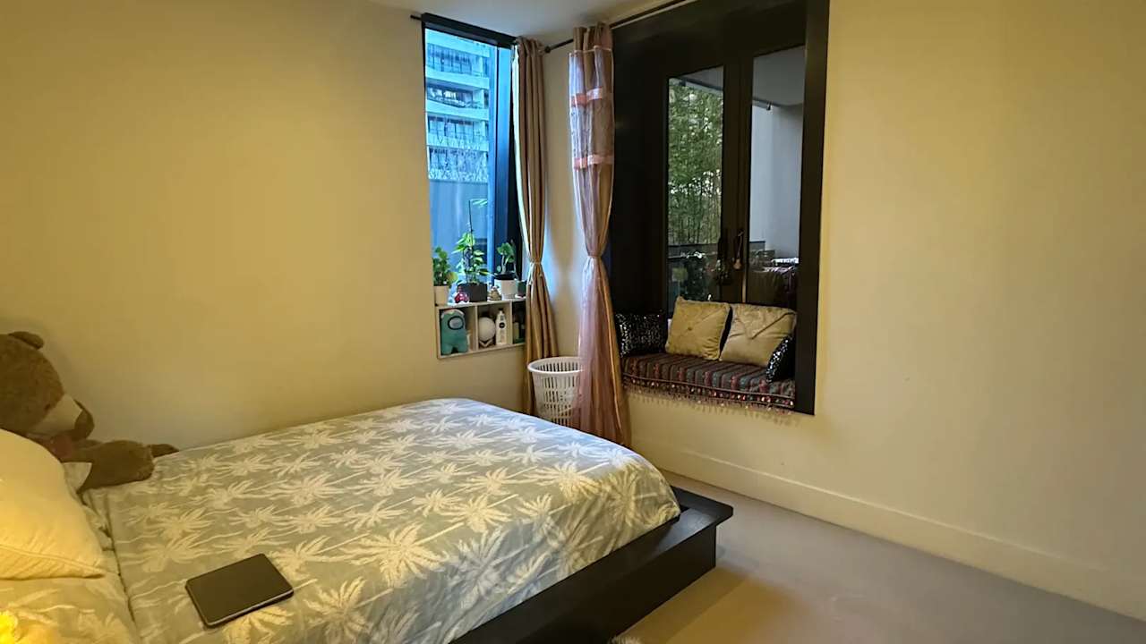 Furnished room with own bathroom