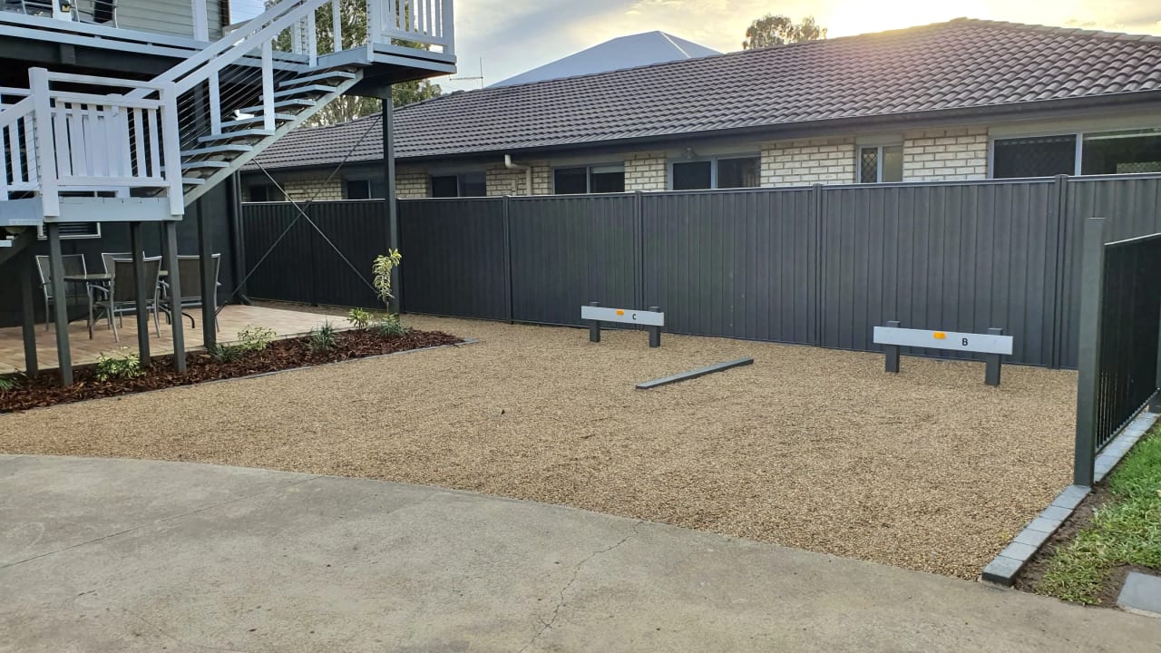 Unfurnished room studio flat for rent