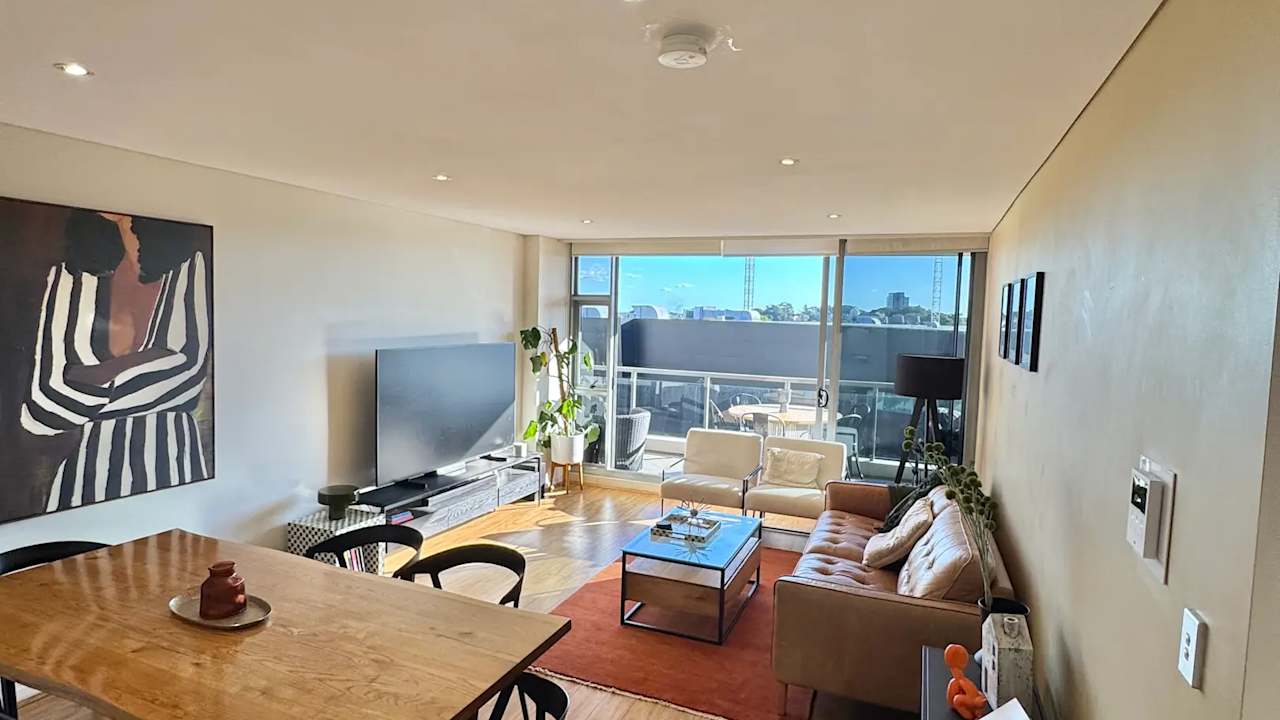 Furnished room with own bathroom