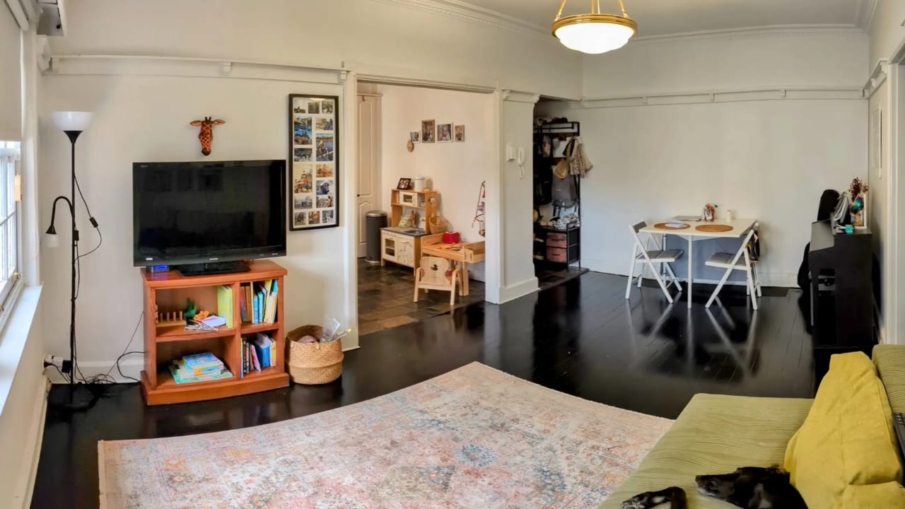 Whole property with 2 rooms for rent