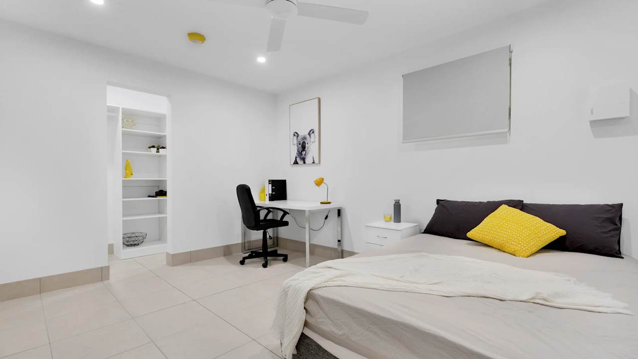 Furnished room in a share house