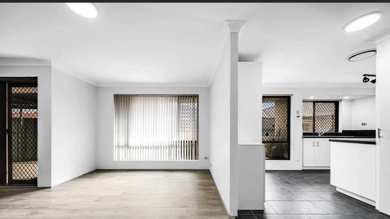 Unfurnished room in a share house