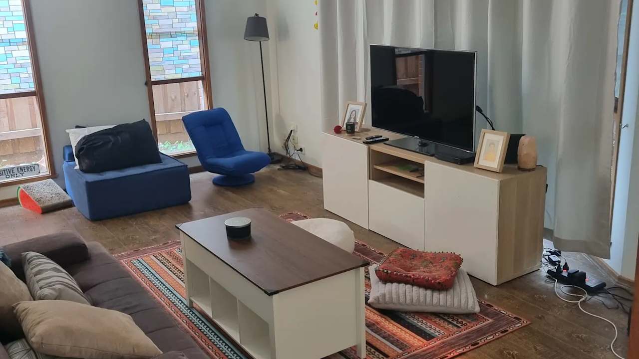 Unfurnished room in a share house