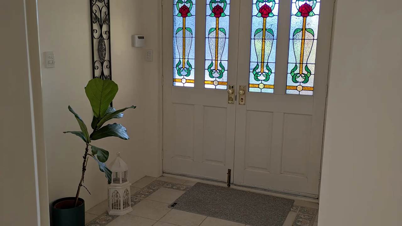 Room in a share house