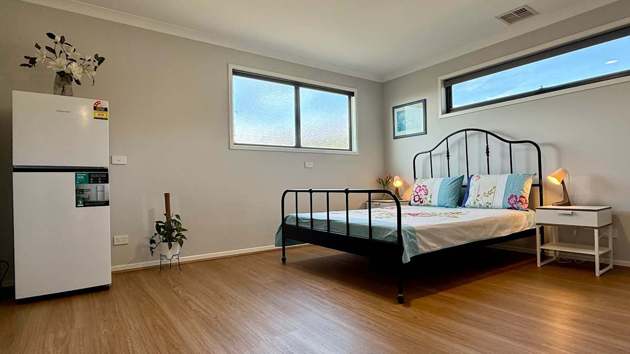 Furnished room with ensuite in a share house