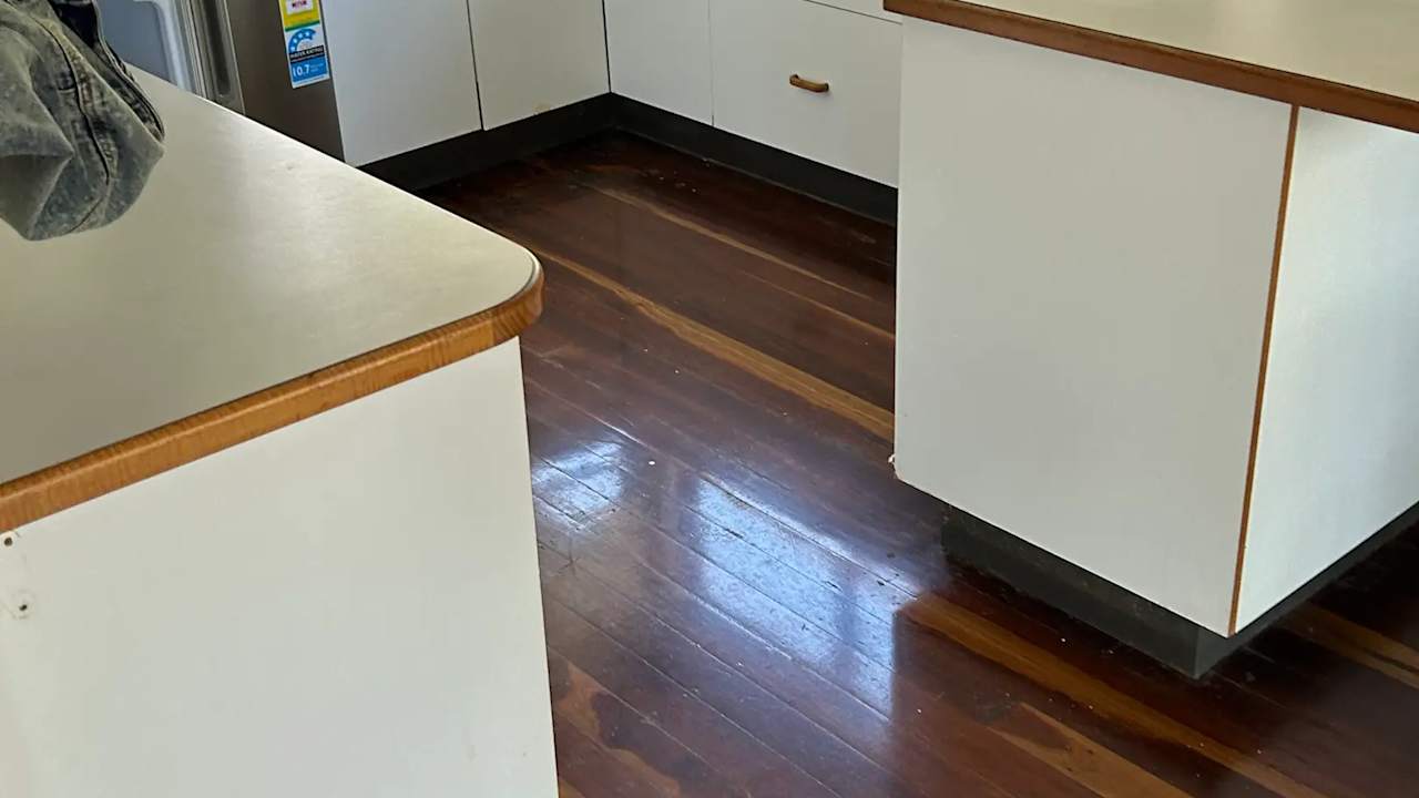 Whole property with 4 rooms for rent