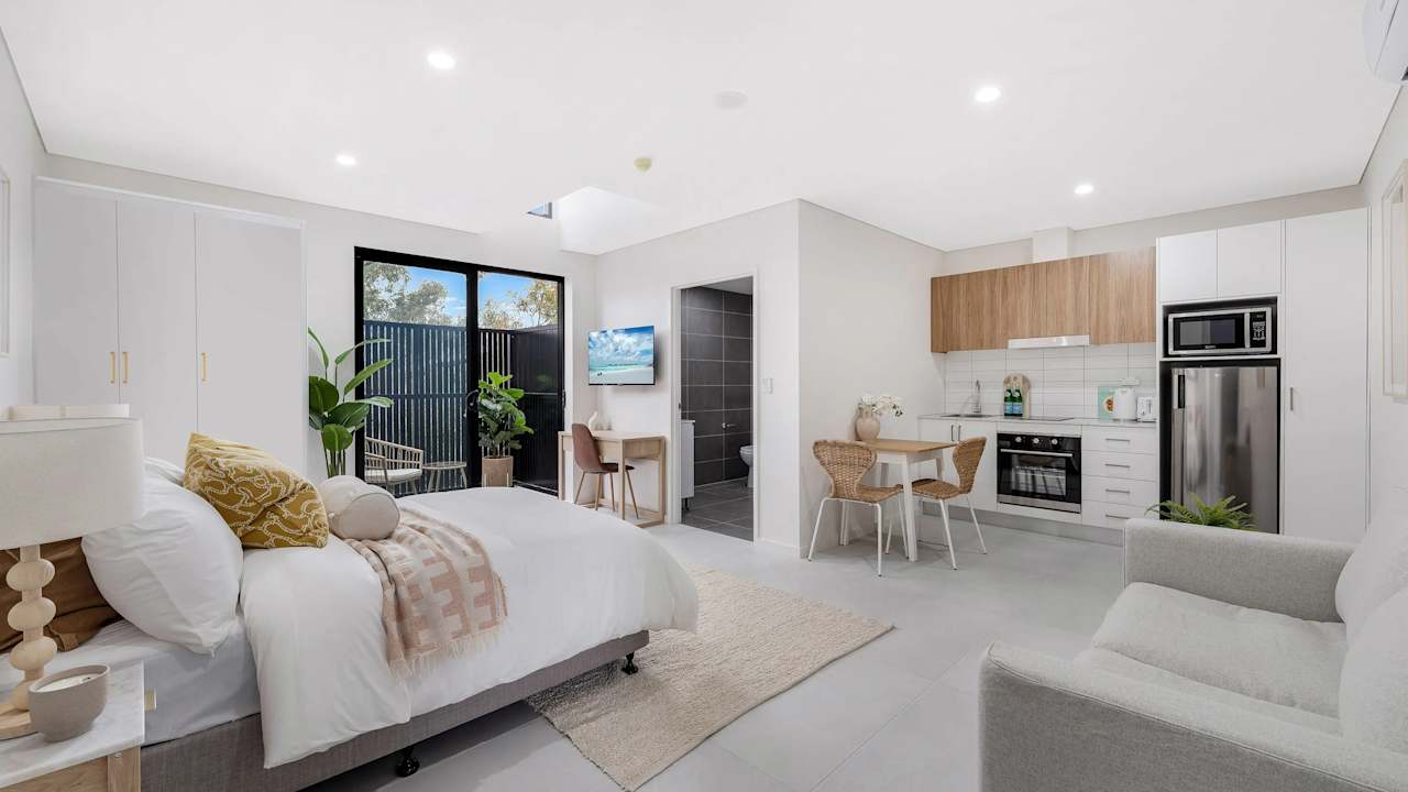 Room studio flat for rent