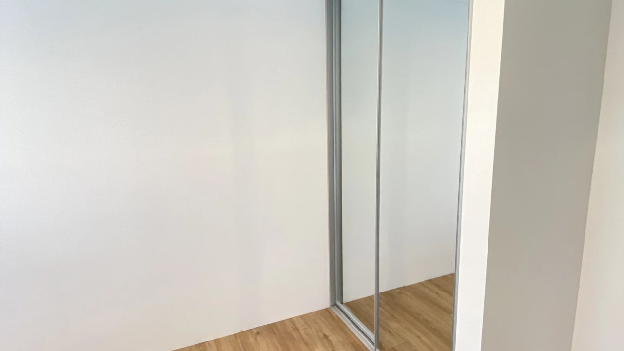 Furnished room with own bathroom