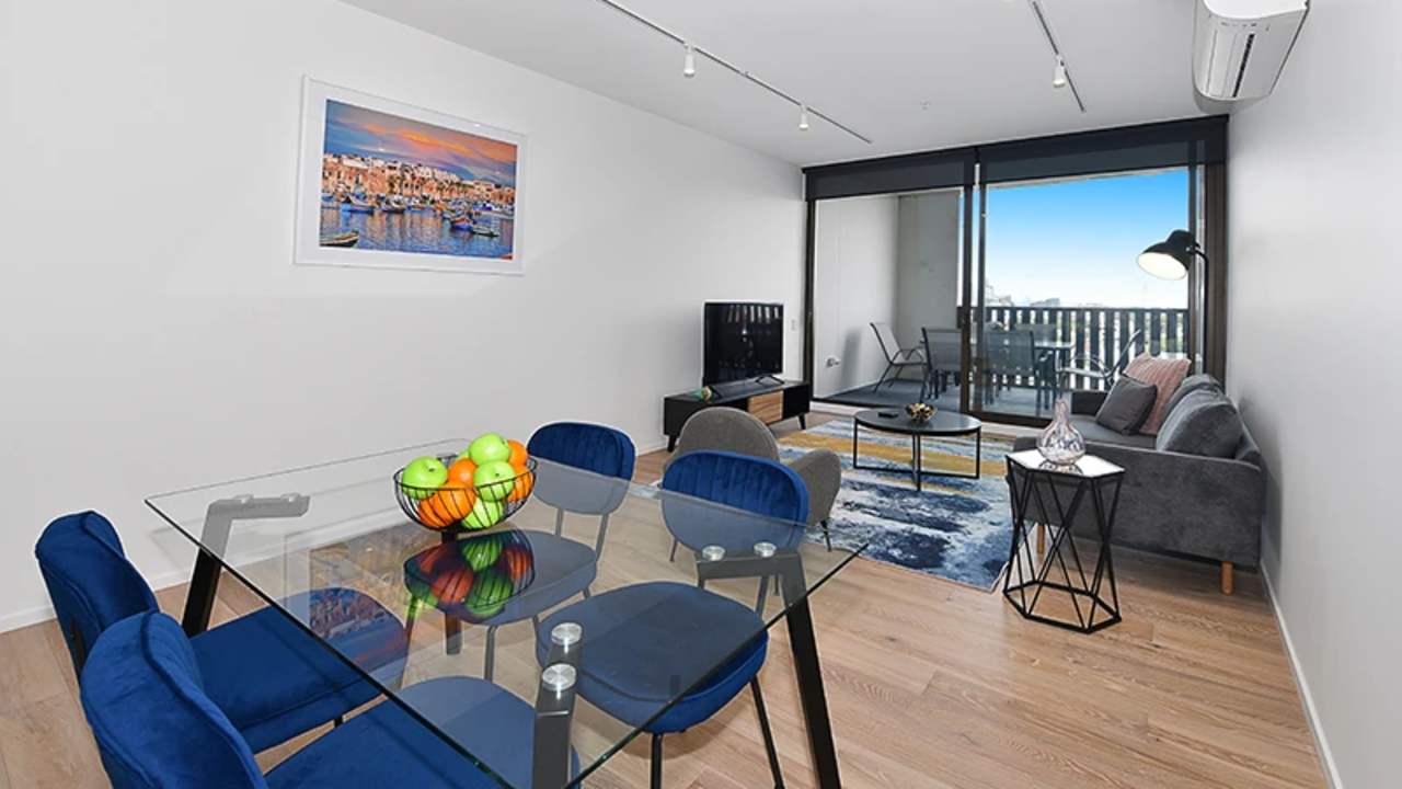 Whole property with 2 rooms for rent