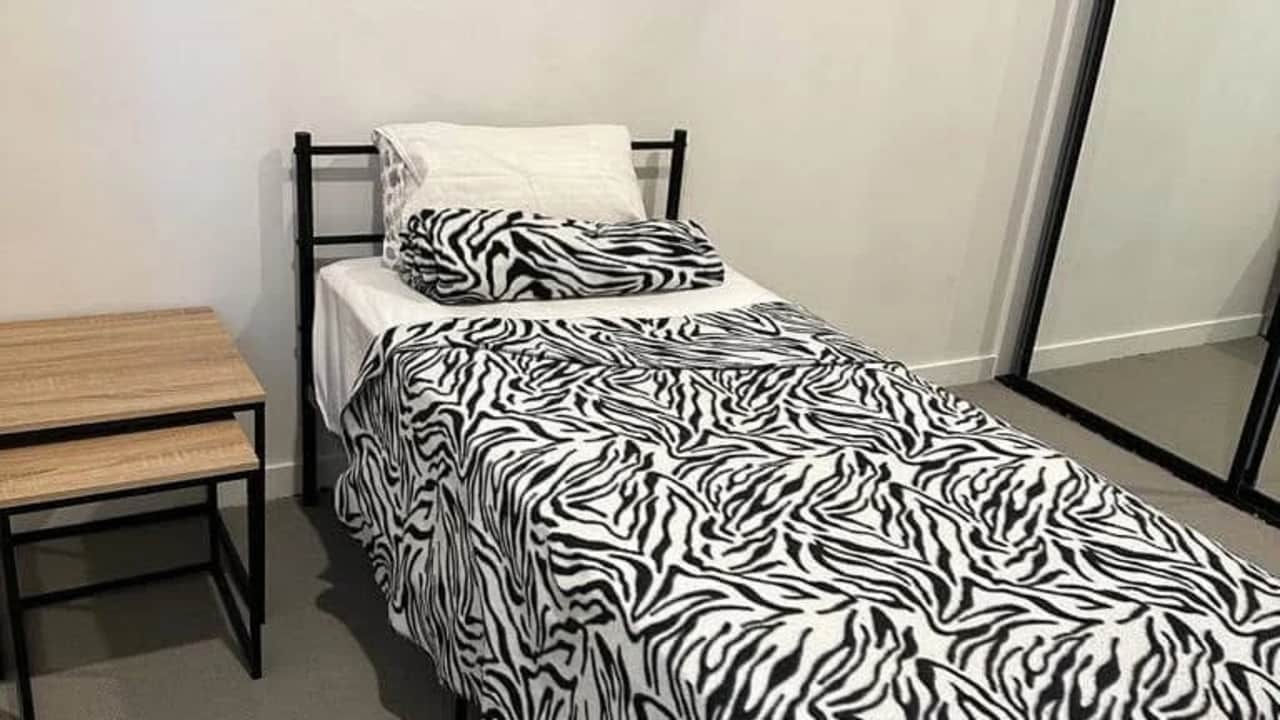 Furnished room with own bathroom