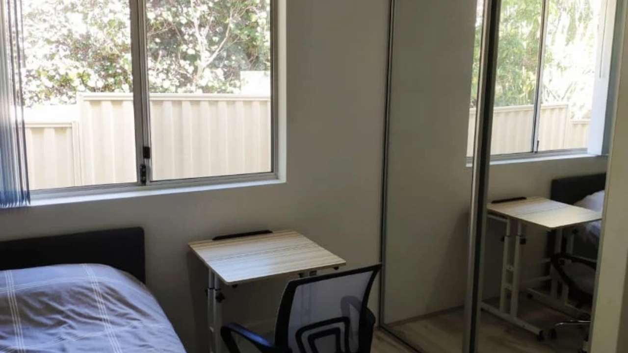 Furnished room in a share house